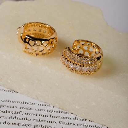 Argola Robusta Cravejada Banhado a Ouro 18K/Ródio Branco